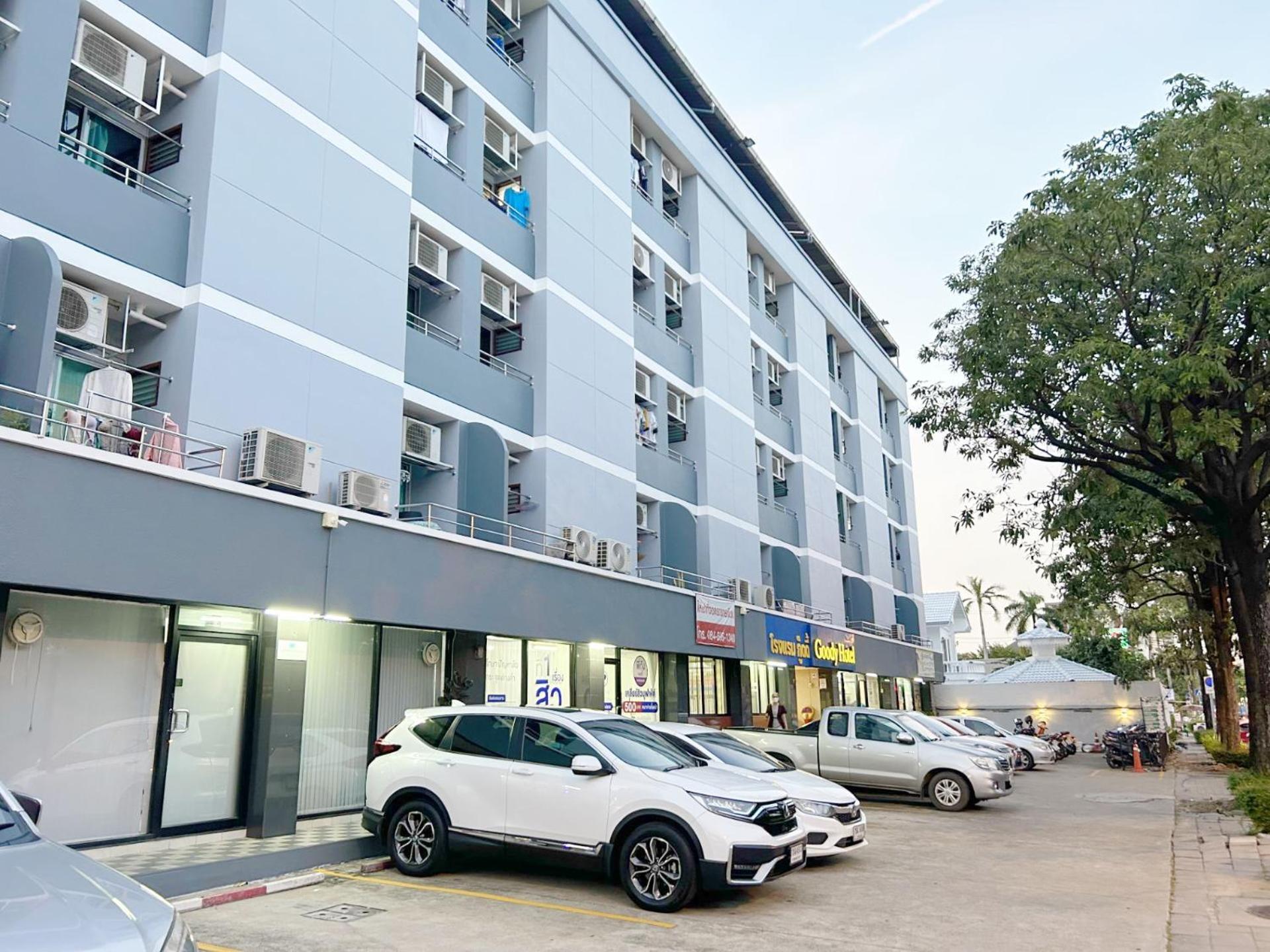 Goody Hotel Bangkok Exterior photo